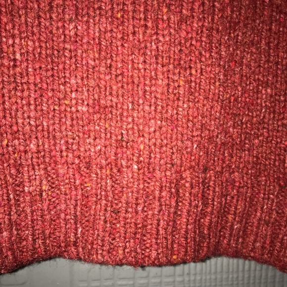 Old Navy sweater, rust colored tweed, 60% lambs’ wool - Picture 3 of 7